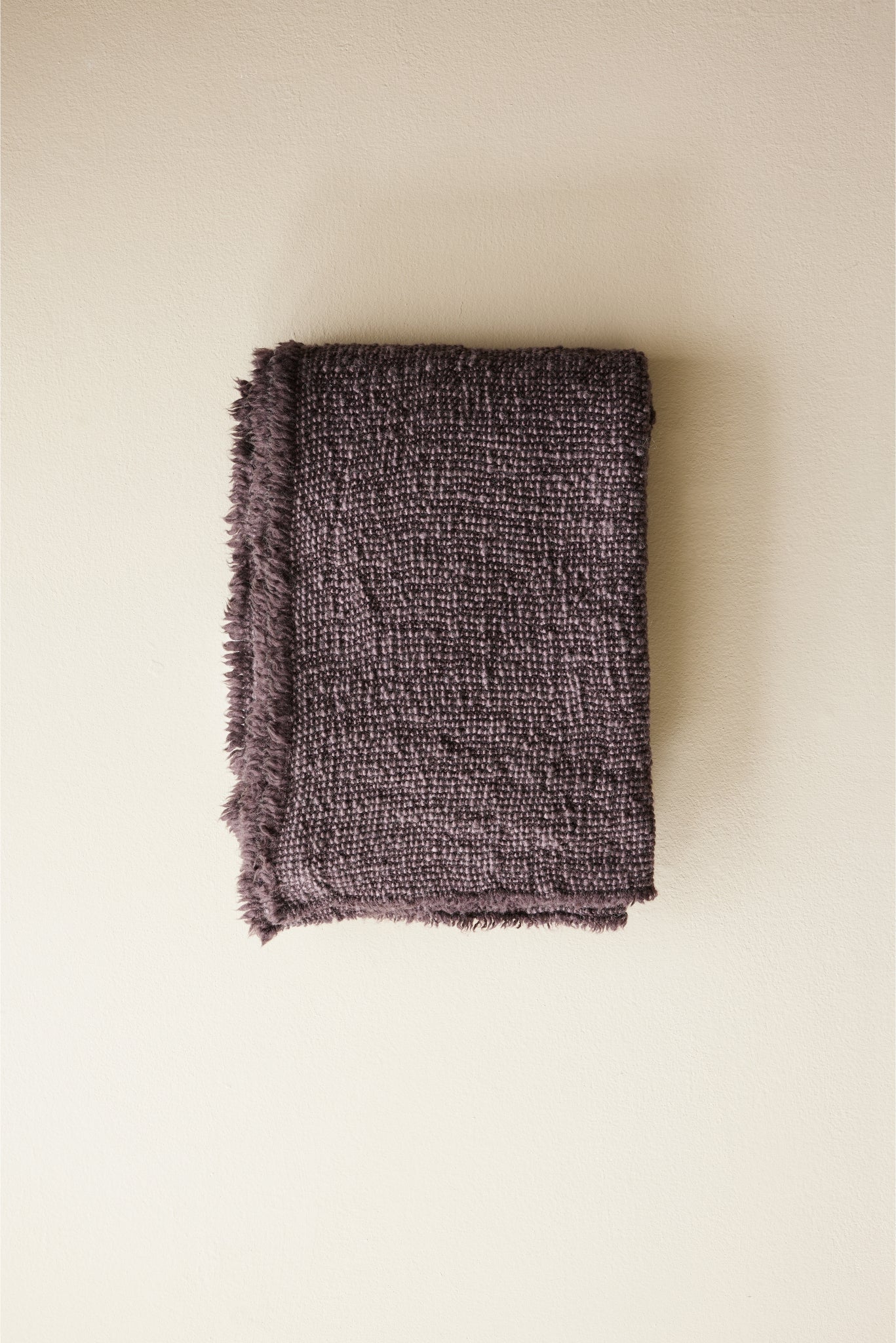 Blanket -Wooly - Plum - 180cm x 130cm - Image 4